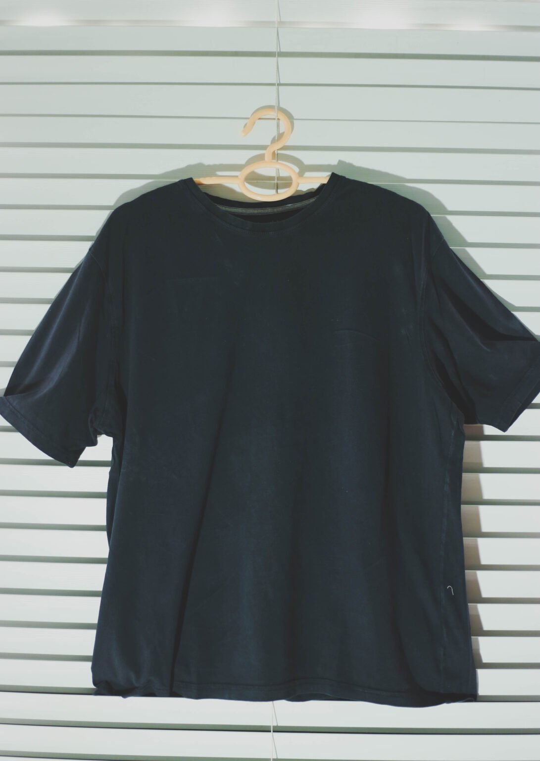Modern Essential - Original Pure Black T-Shirt | X-Large - Lunda.pk ...