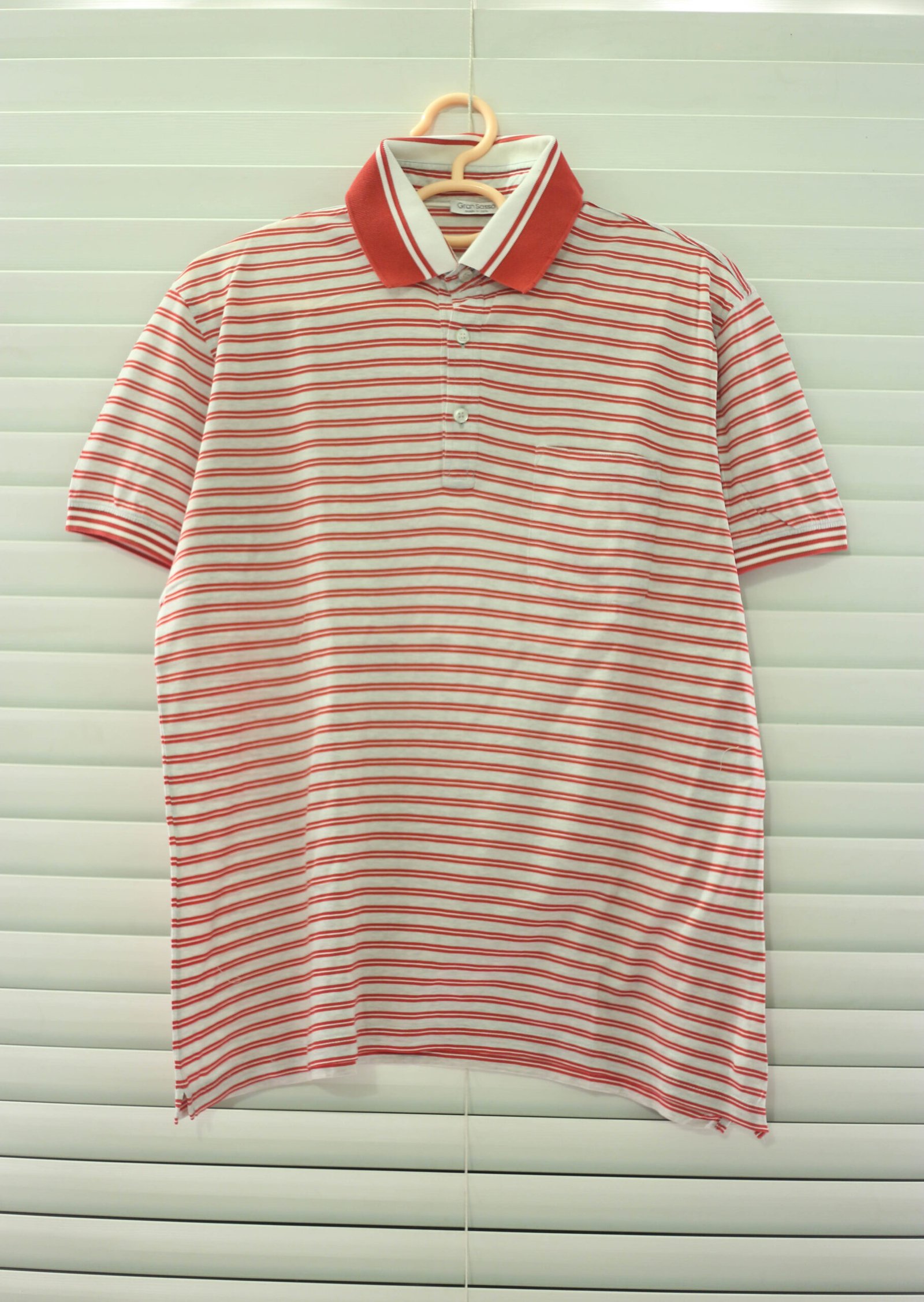 Lunda.Pk - Lining Red on White Polo T-Shirt | Large - Lunda.pk - Sasta ...
