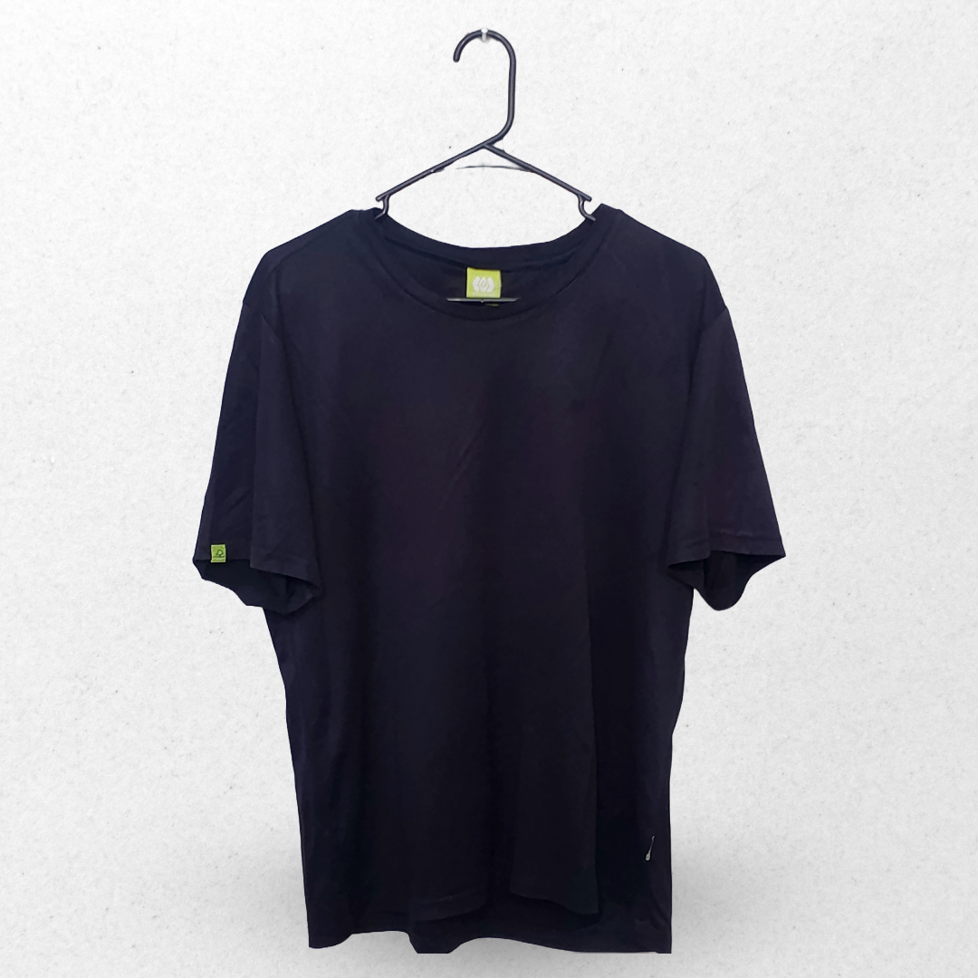 Lunda.Pk Jet Black Plain Half Sleeves T Shirt | Lekra | Large