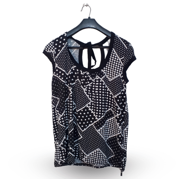 Patrice Breal Black & White Dotted Pattern Cap Sleeve Blouse